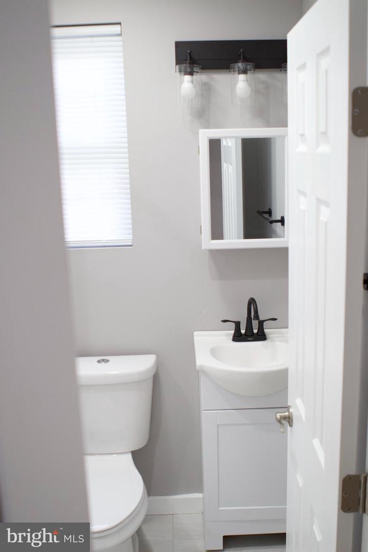 47 N Redfield St Property Photo 14