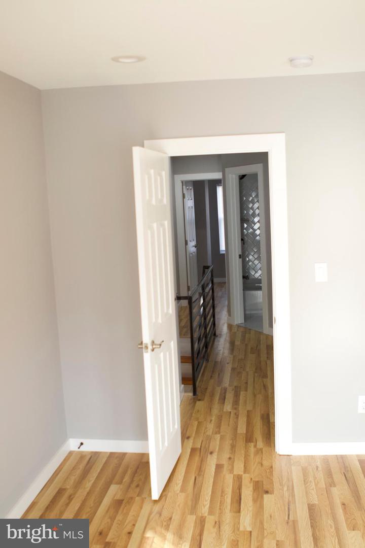 47 N Redfield St Property Photo 18