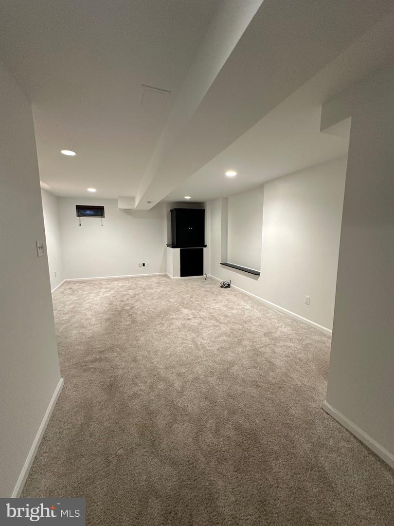 406 Brown St Property Photo 12