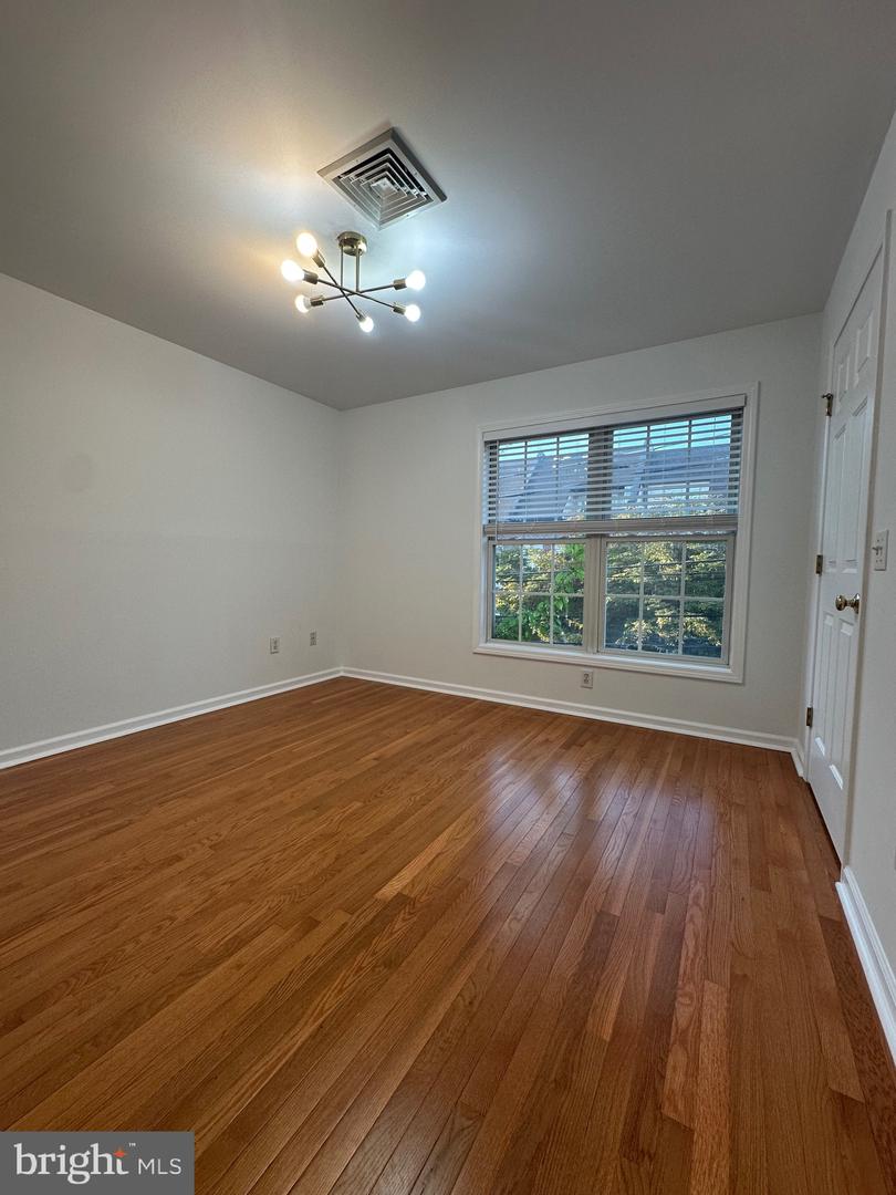 406 Brown St Property Photo 24