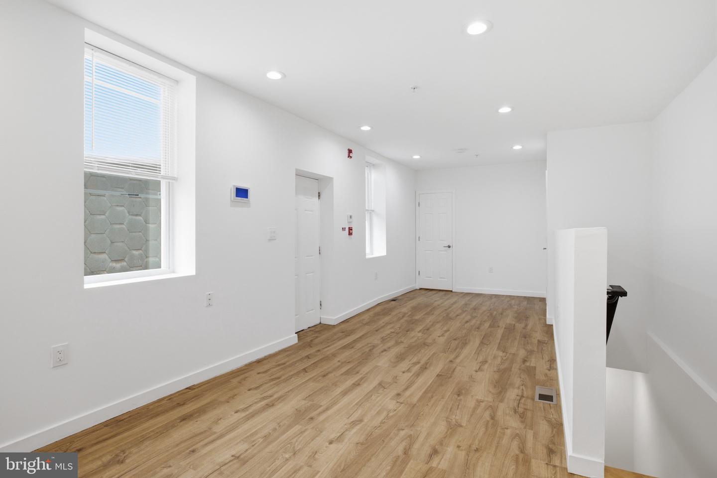 2162 E York St #1r Property Photo 6