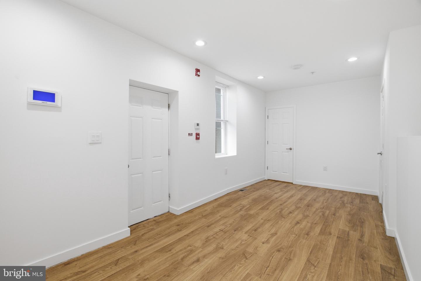 2162 E York St #1r Property Photo 7