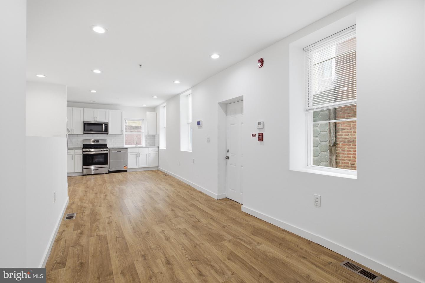 2162 E York St #1r Property Photo 8