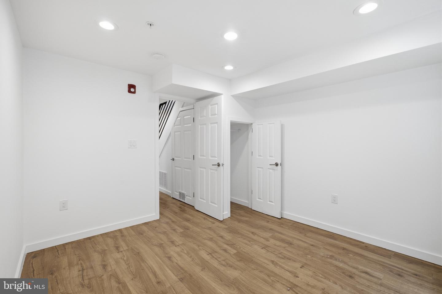 2162 E York St #1r Property Photo 16