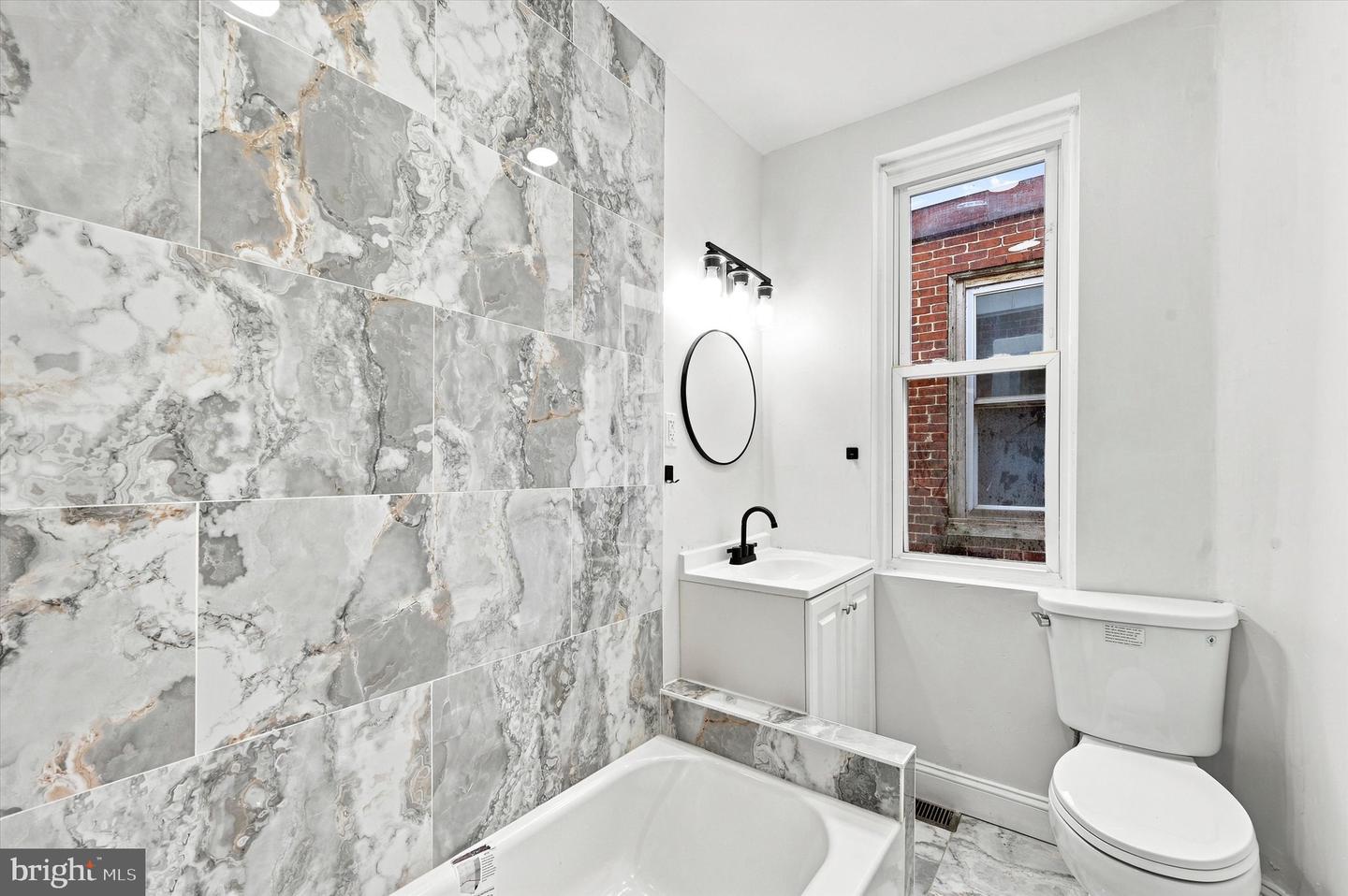 5539 Regent St Property Photo 18