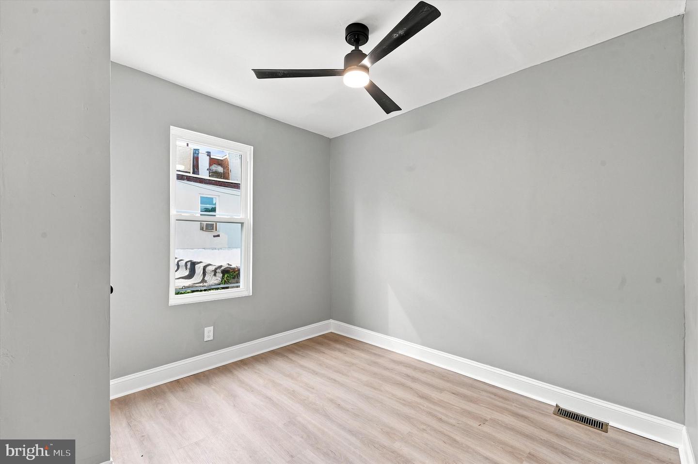 5539 Regent St Property Photo 19