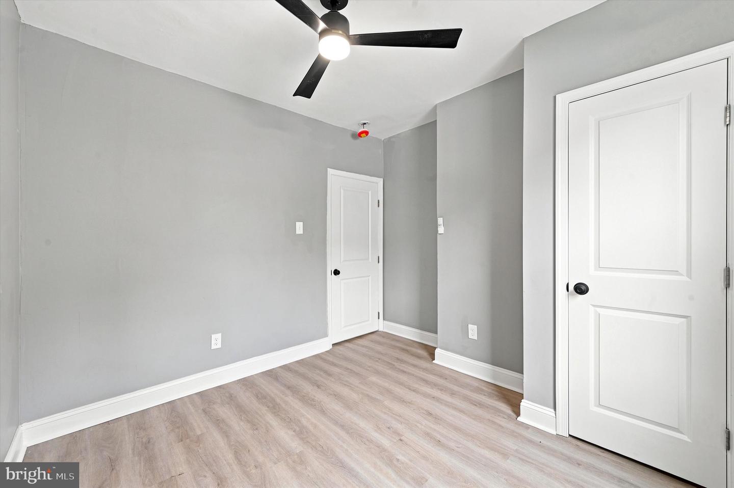 5539 Regent St Property Photo 20
