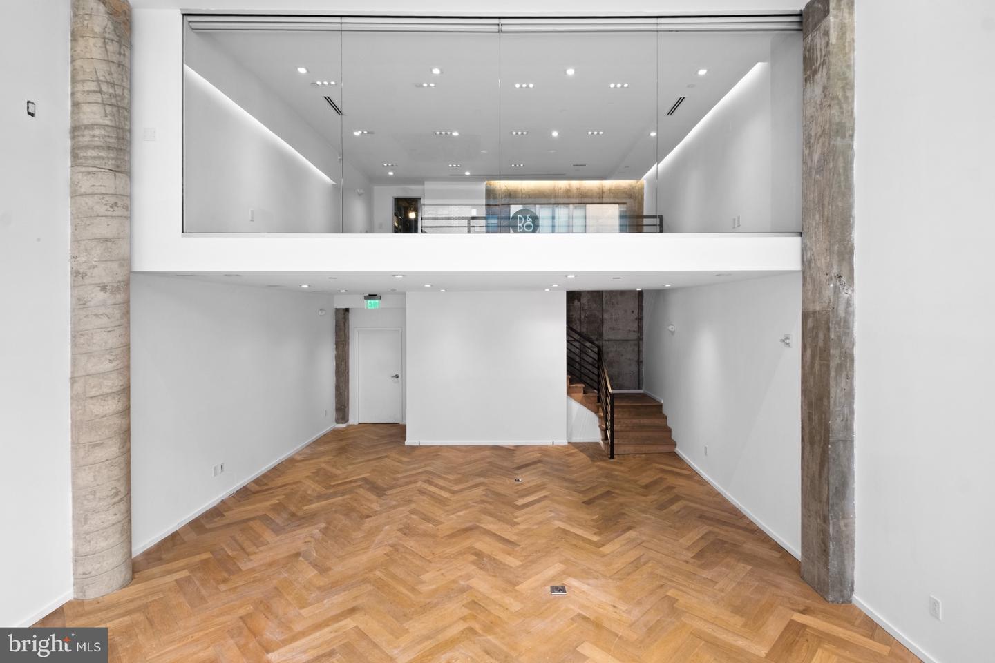 2108 Walnut St #retail Property Photo 5