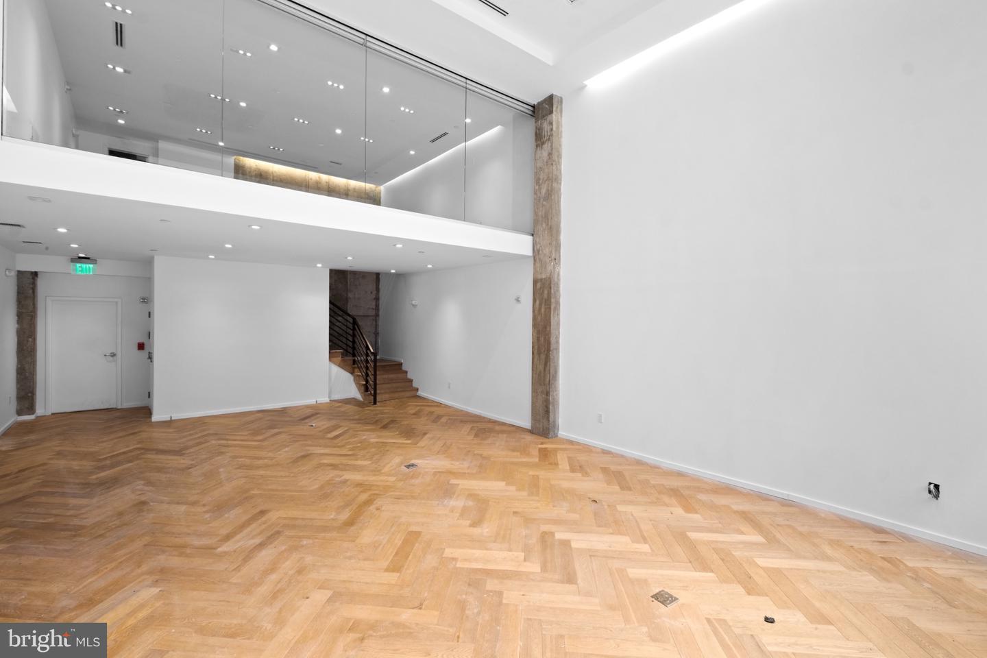 2108 Walnut St #retail Property Photo 7