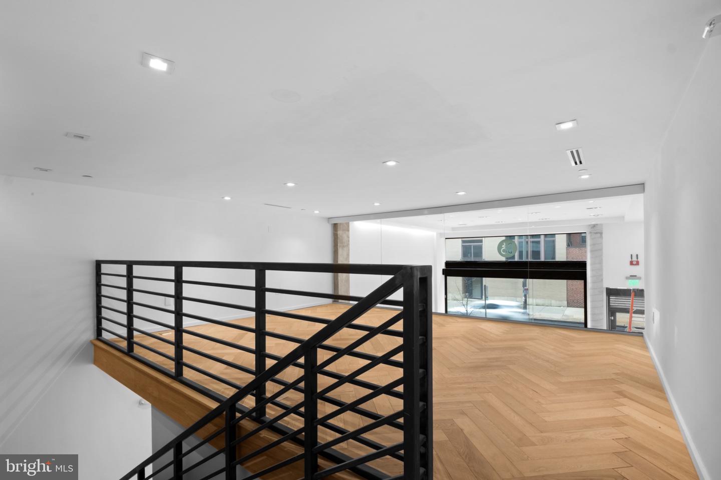2108 Walnut St #retail Property Photo 11