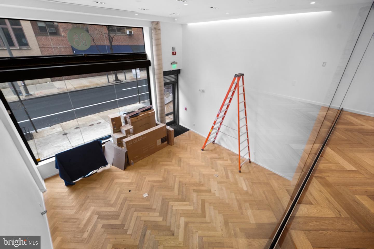 2108 Walnut St #retail Property Photo 13