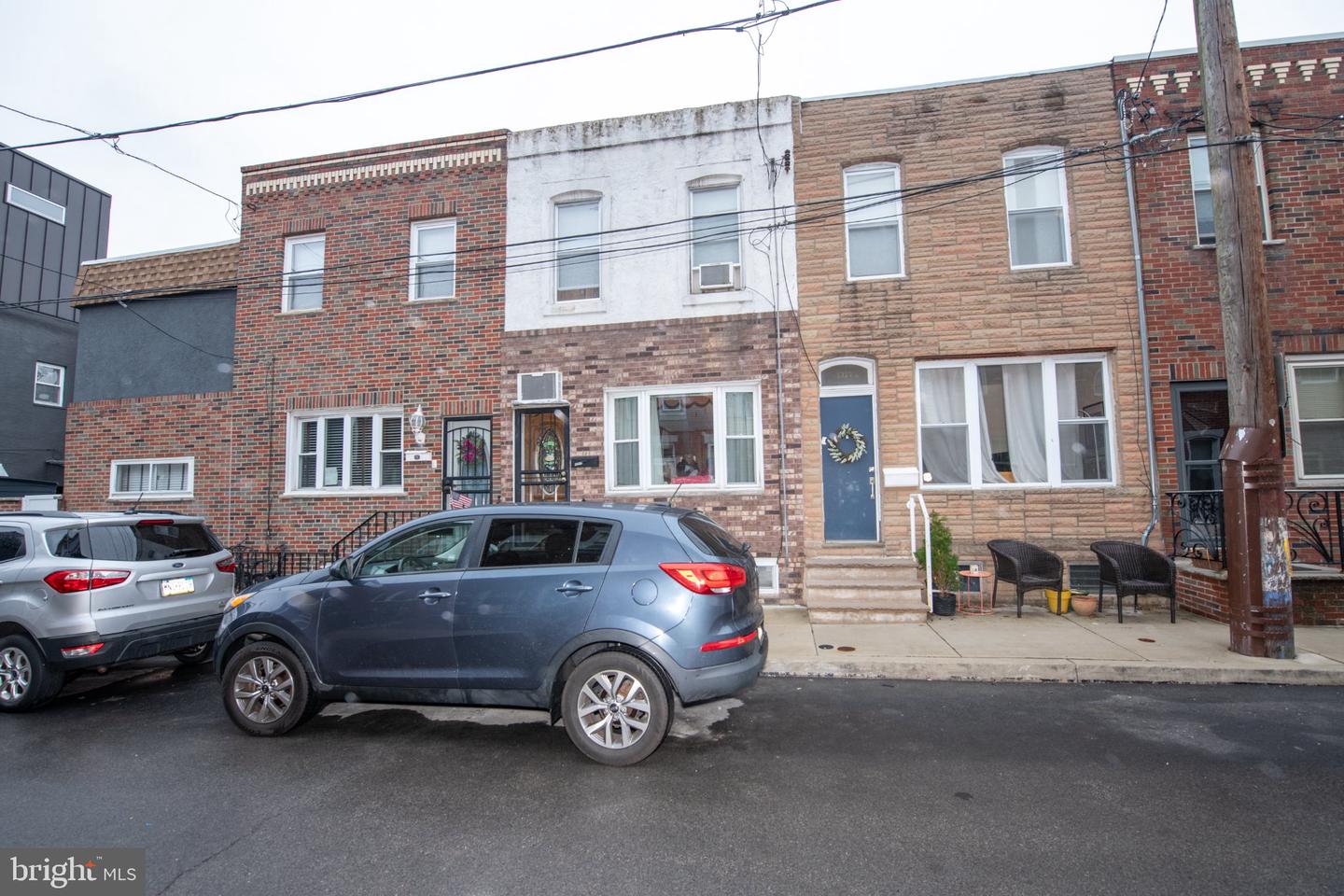 1715 S Iseminger St Property Photo 3