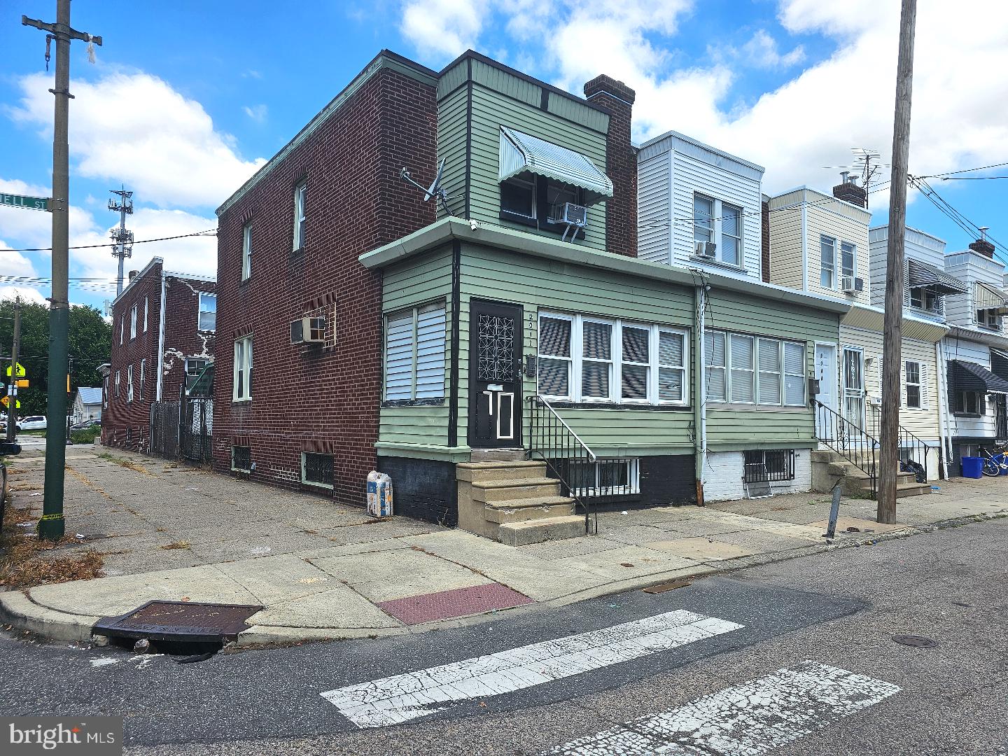 2046 S Bucknell St Property Photo 1