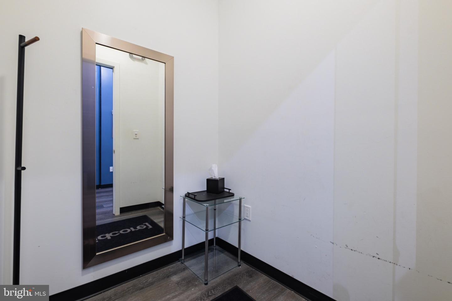 725 Chestnut #retail Property Photo 24