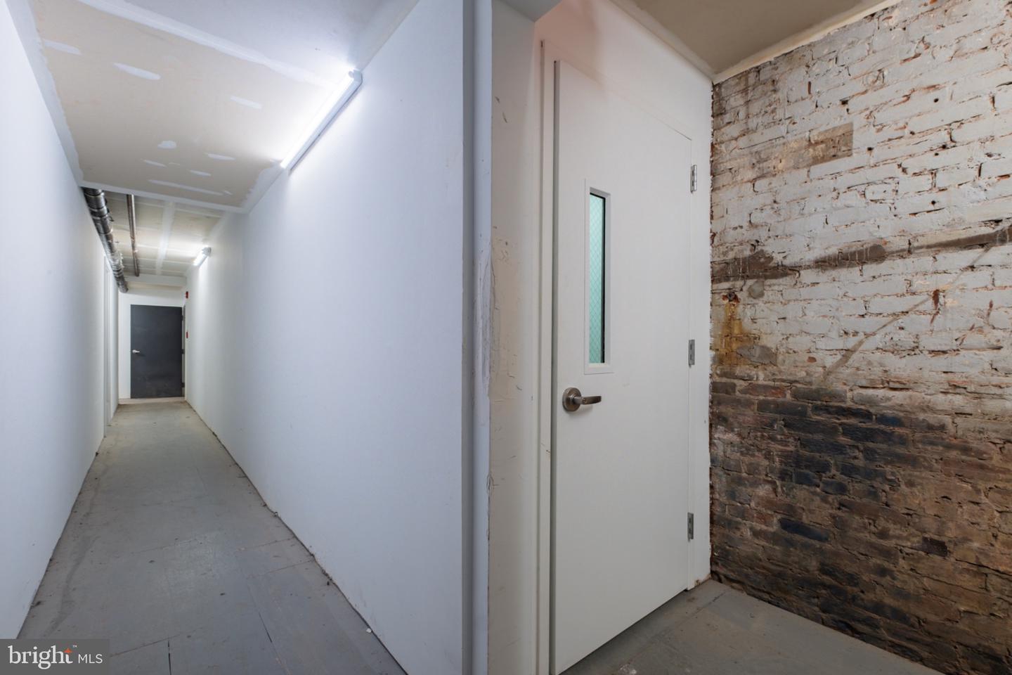 725 Chestnut #retail Property Photo 28