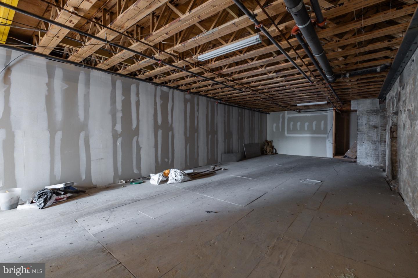 725 Chestnut #retail Property Photo 38