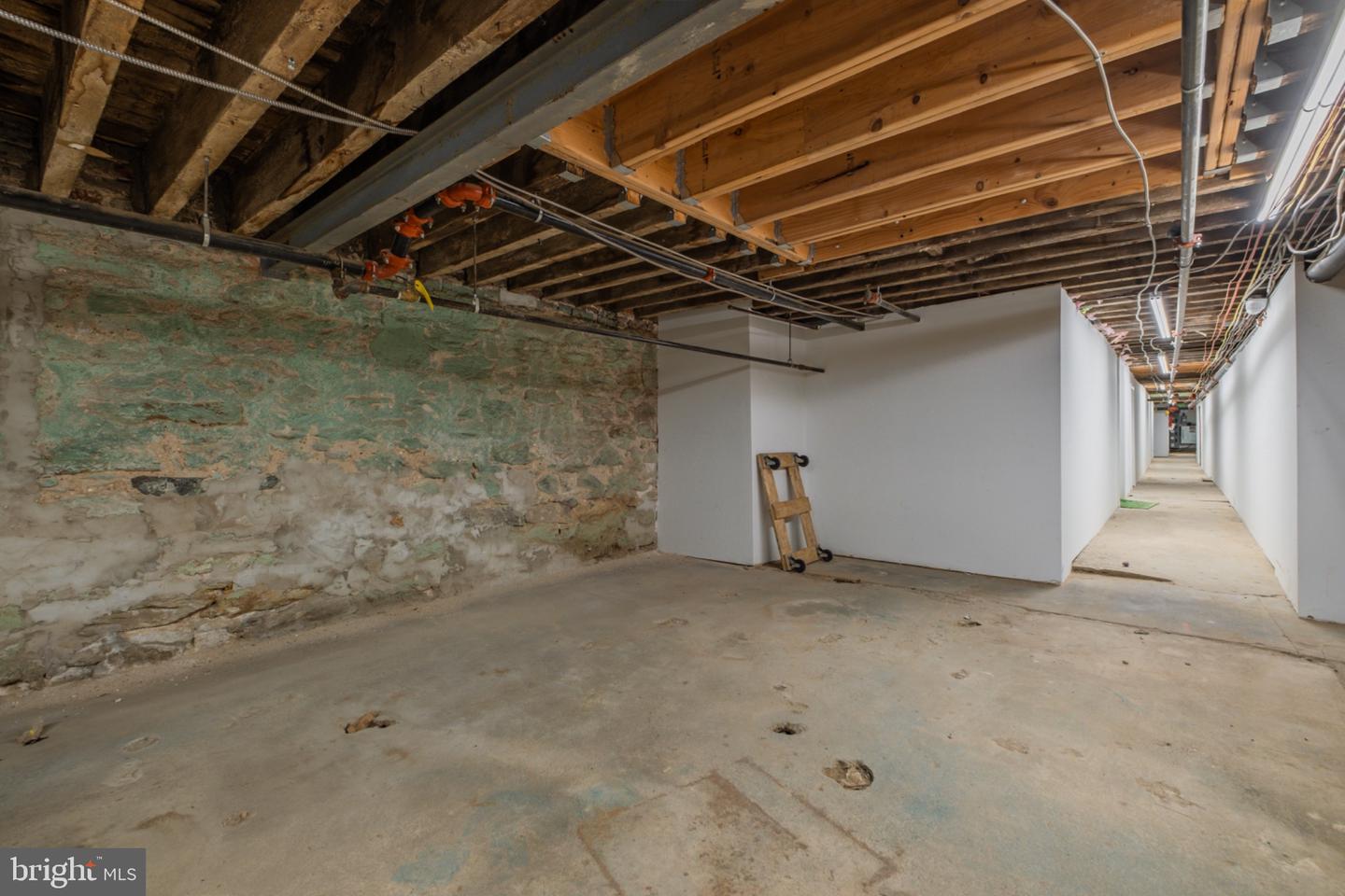 725 Chestnut #retail Property Photo 42