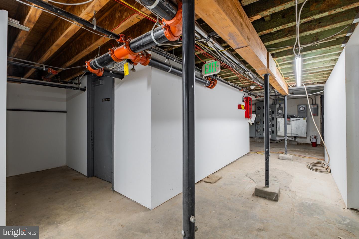 725 Chestnut #retail Property Photo 45