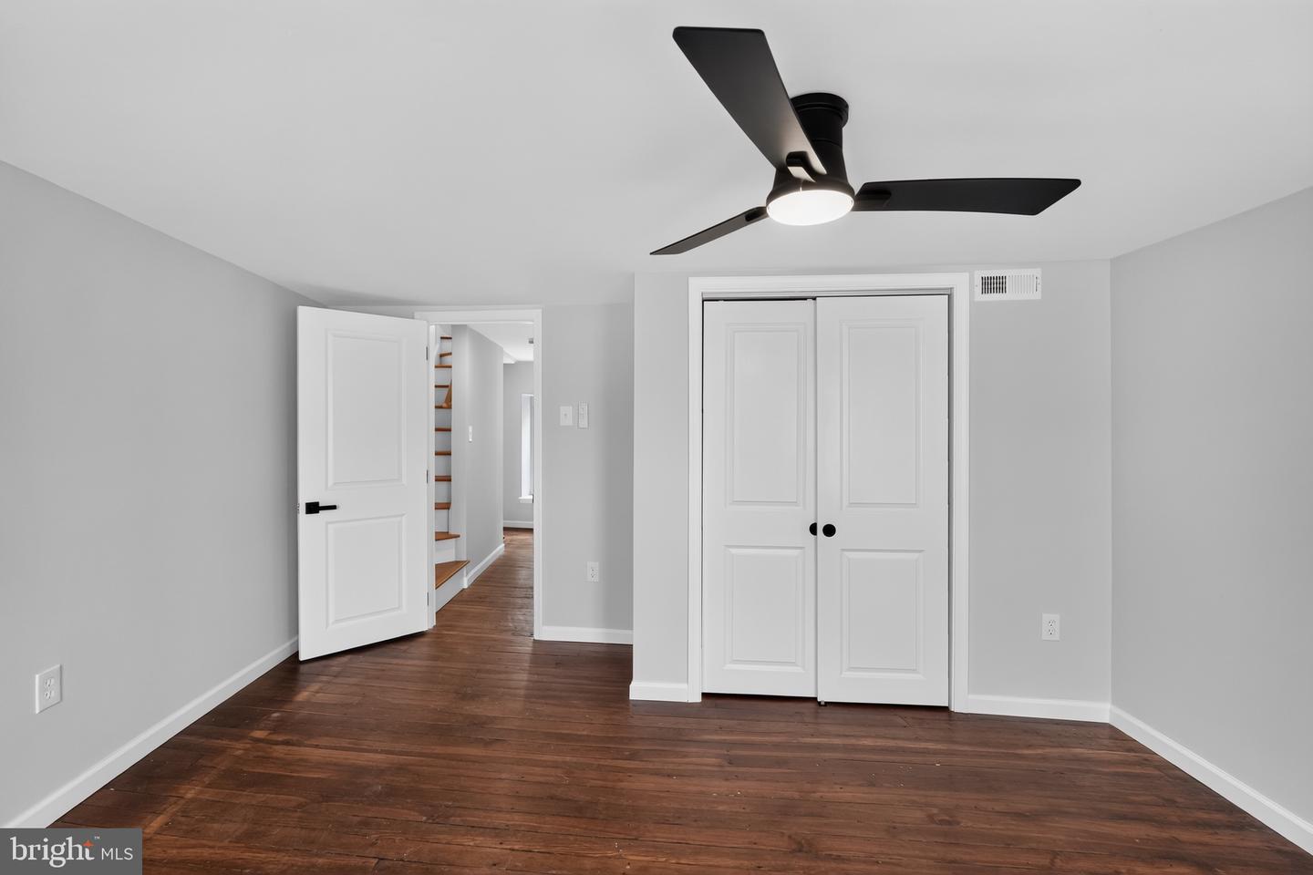 4469 Silverwood St Property Photo 13