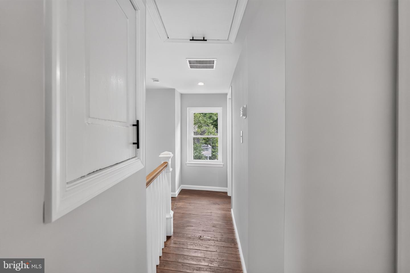 4469 Silverwood St Property Photo 14