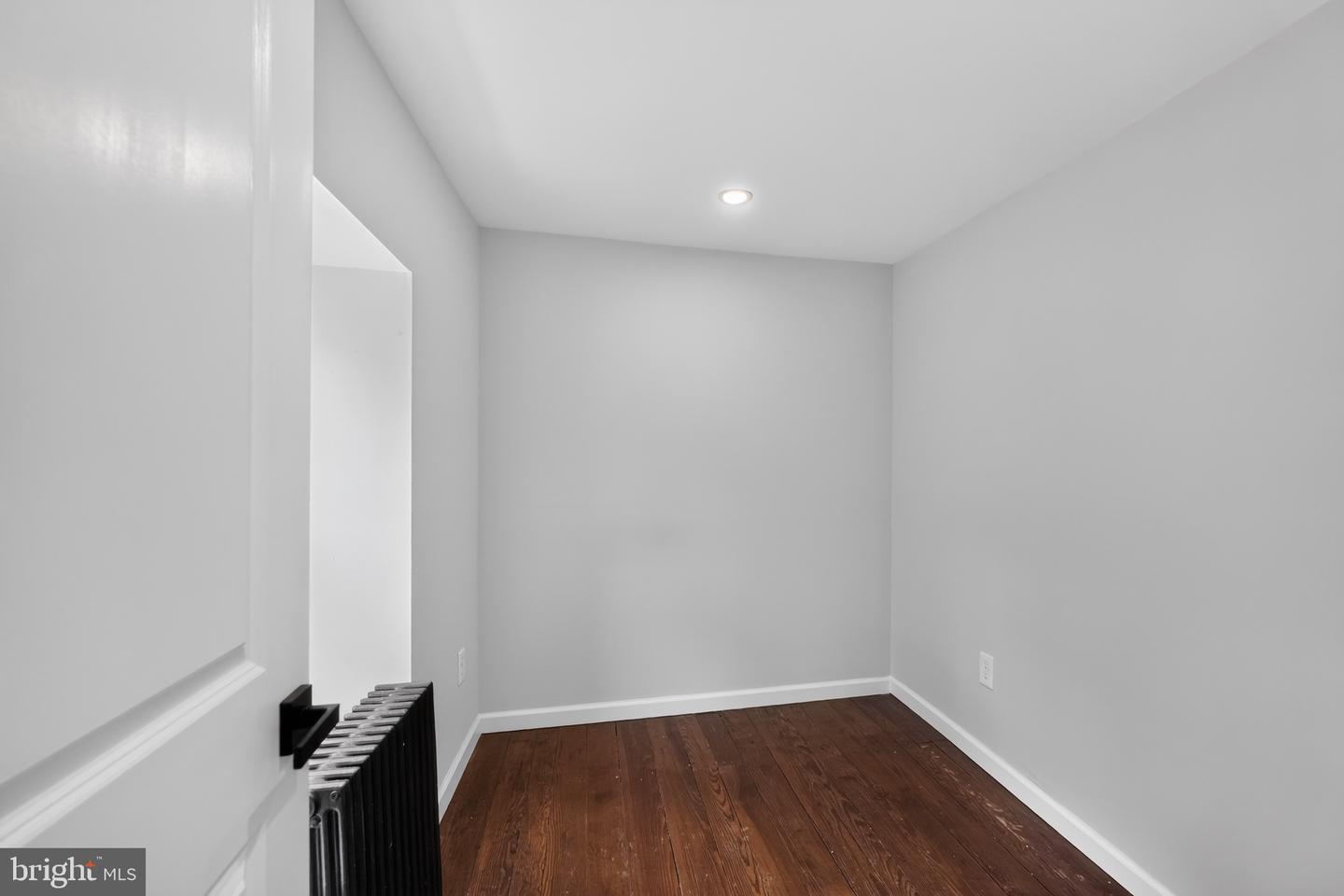 4469 Silverwood St Property Photo 15