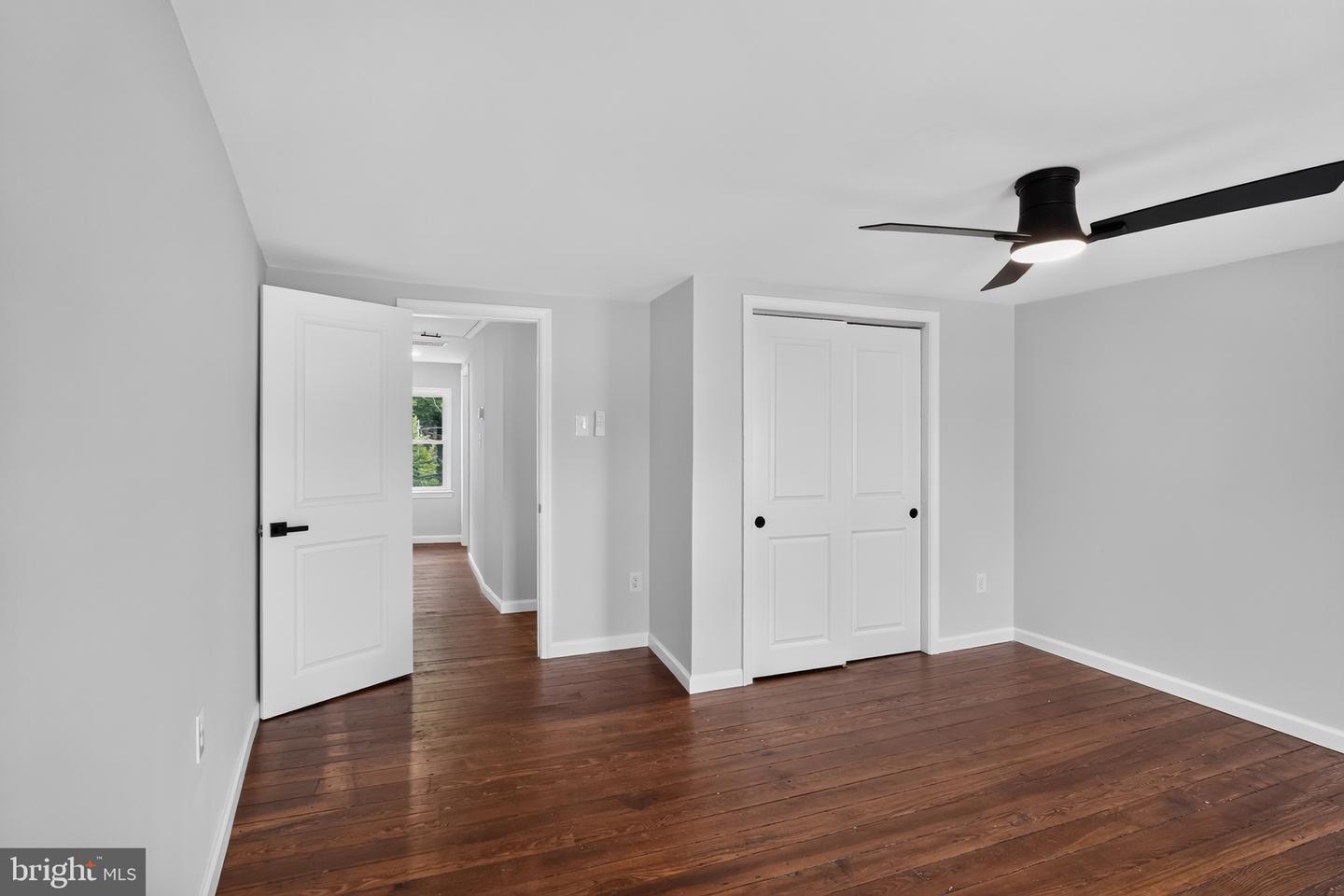 4469 Silverwood St Property Photo 16