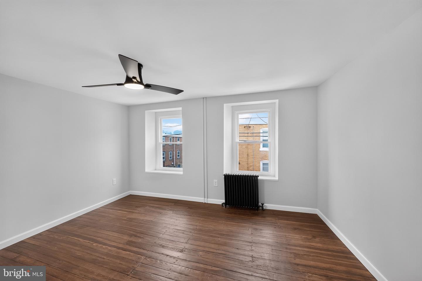 4469 Silverwood St Property Photo 17
