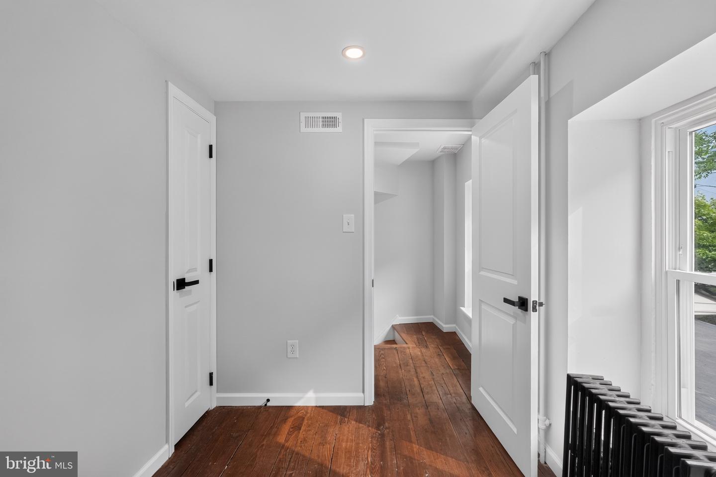 4469 Silverwood St Property Photo 23