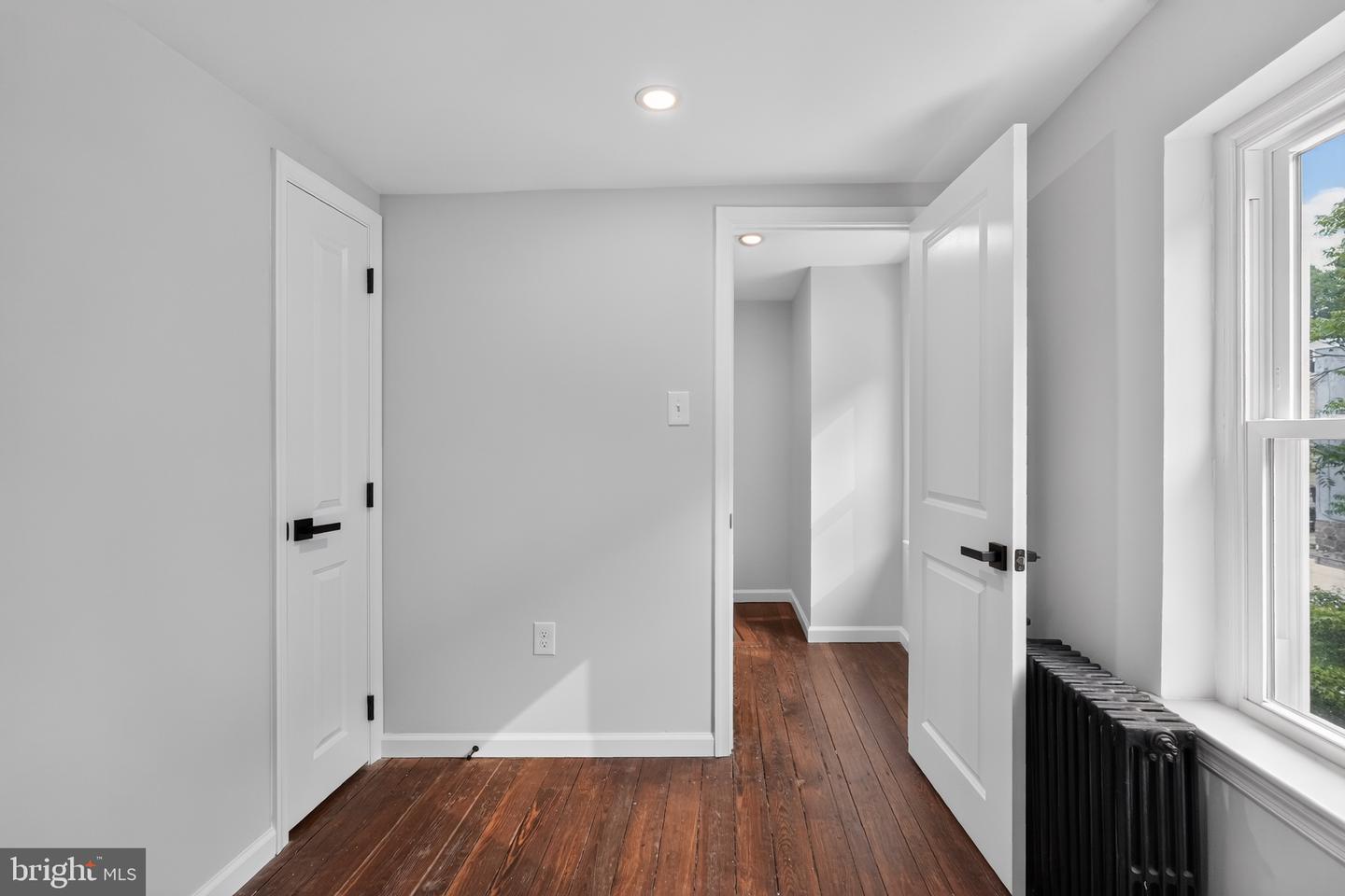 4469 Silverwood St Property Photo 25