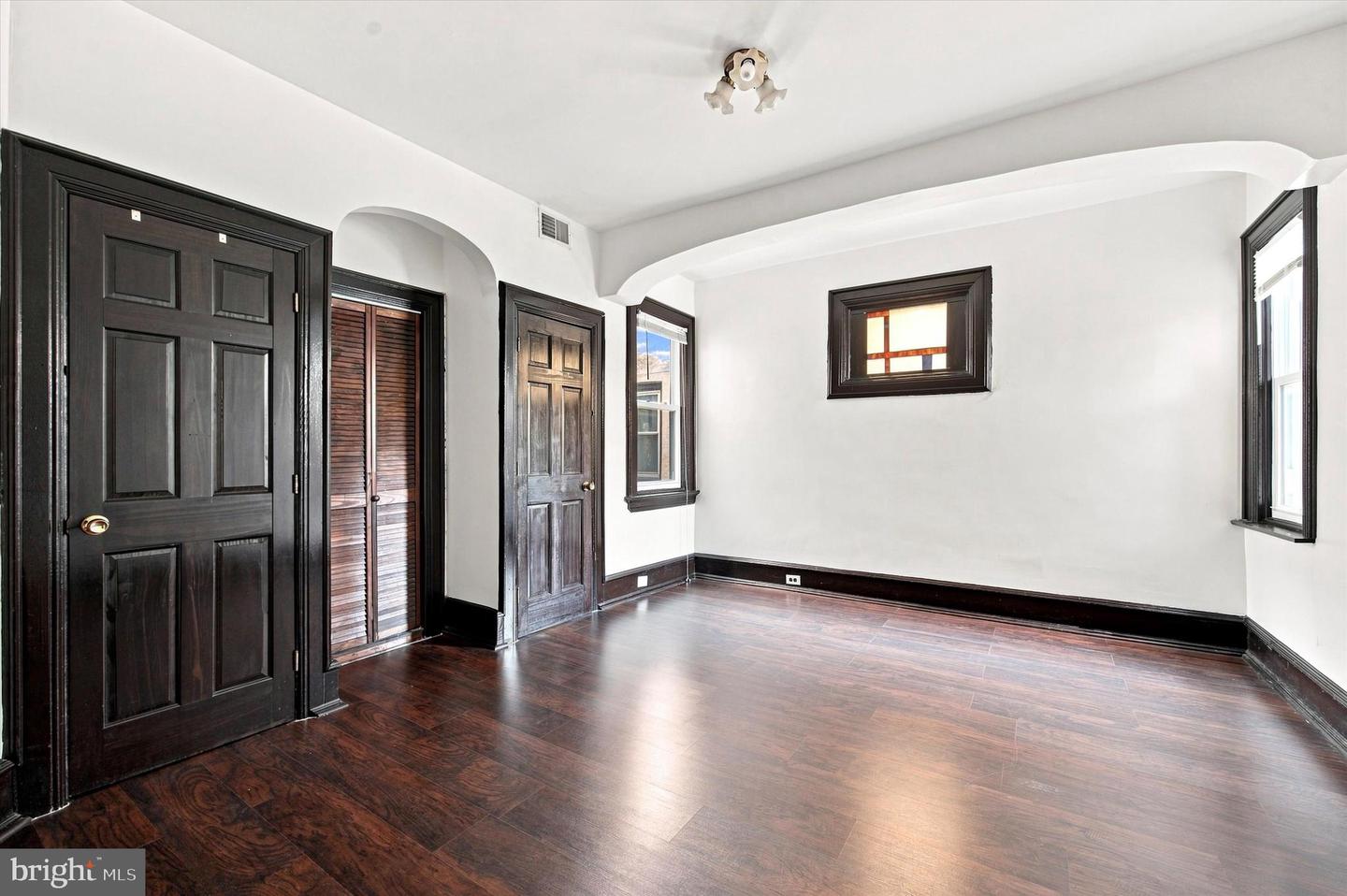 4518 Walnut St Property Photo 17