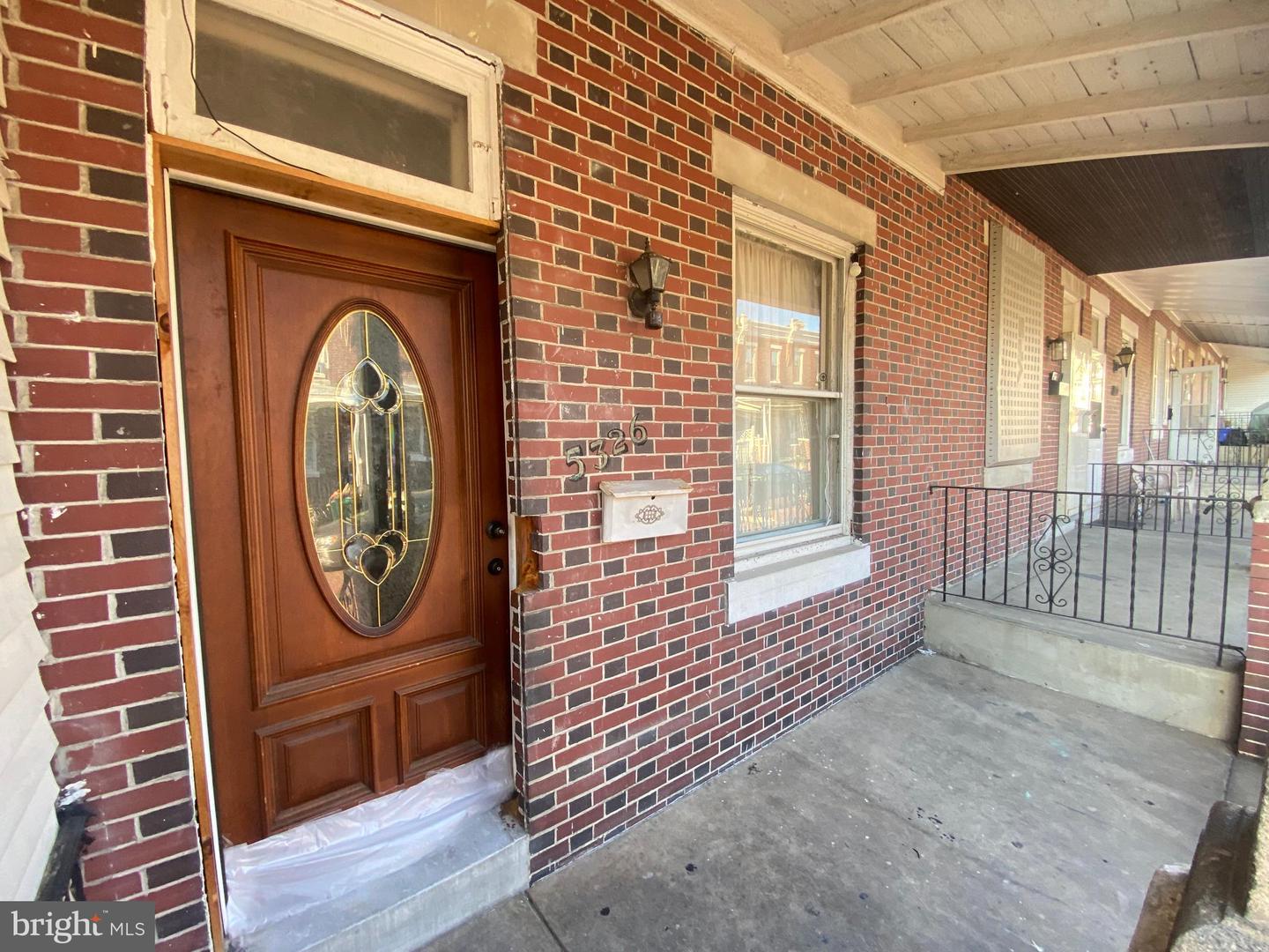 5326 Hedge St Property Photo 2