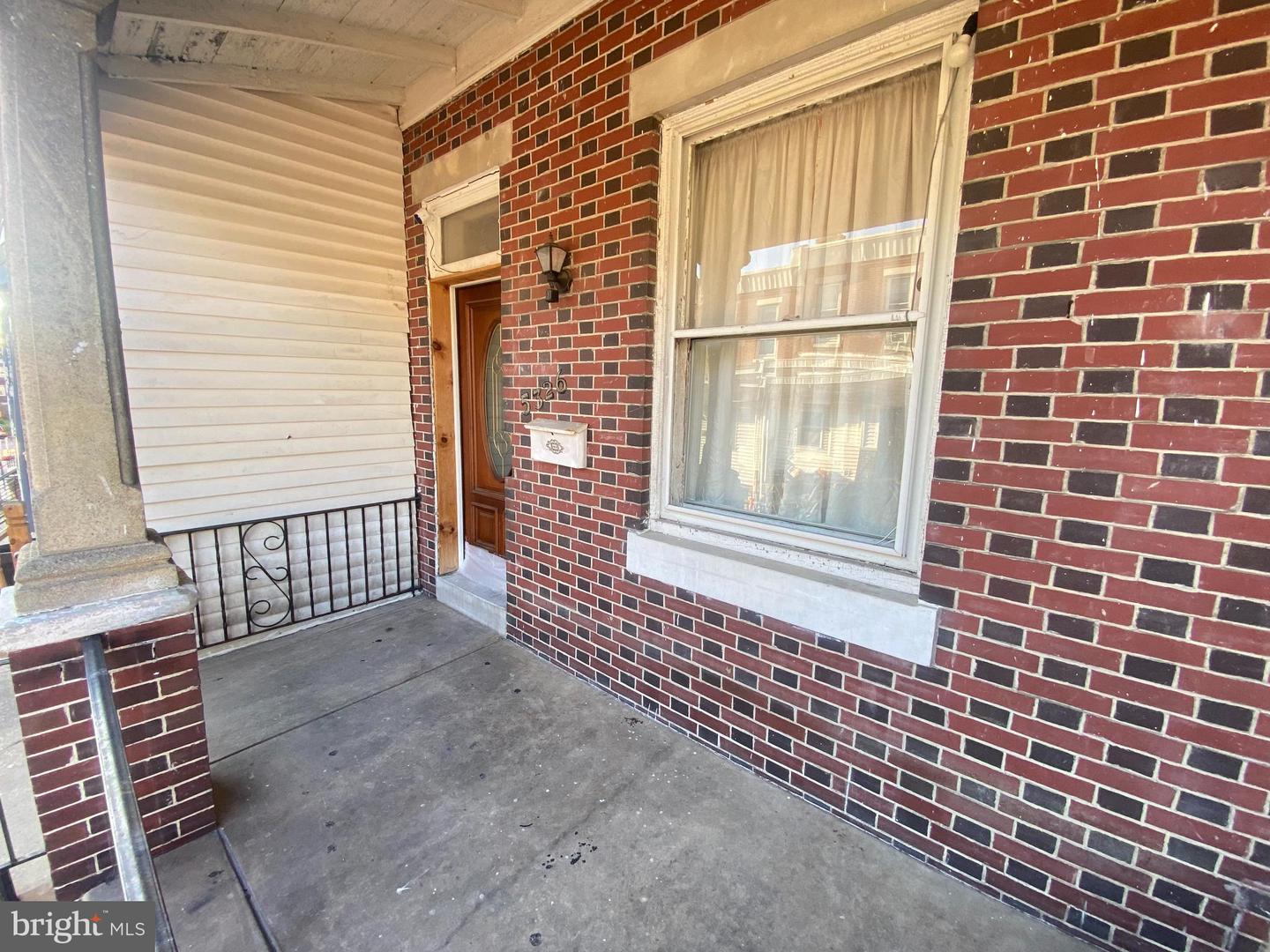 5326 Hedge St Property Photo 3