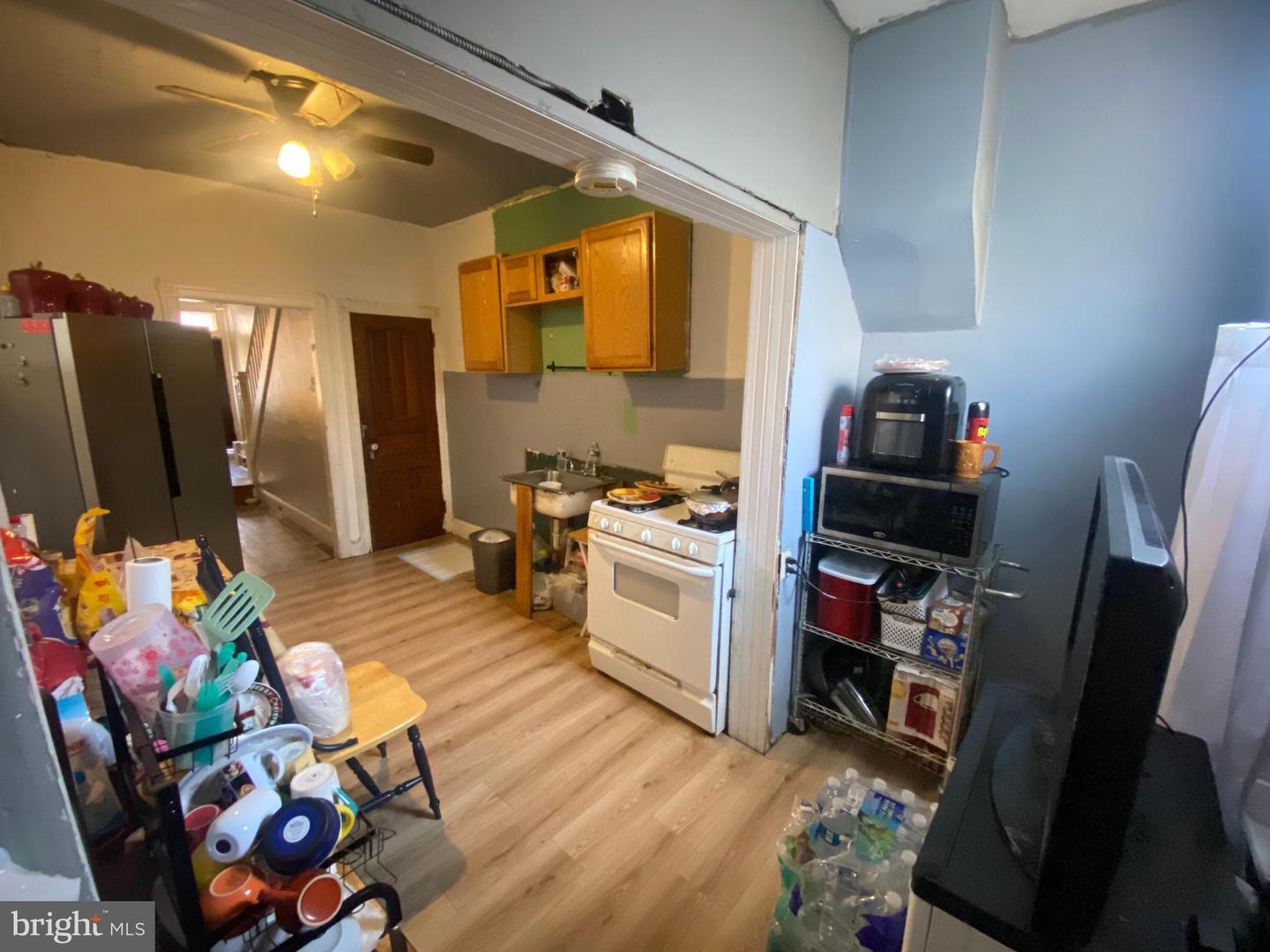5326 Hedge St Property Photo 8