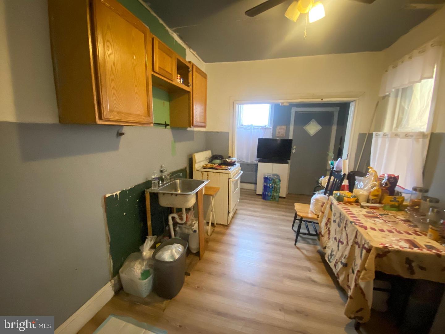 5326 Hedge St Property Photo 10