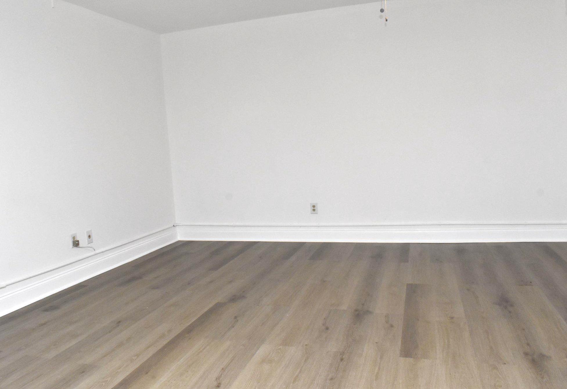 323 Shawmont Ave #c Property Photo 8