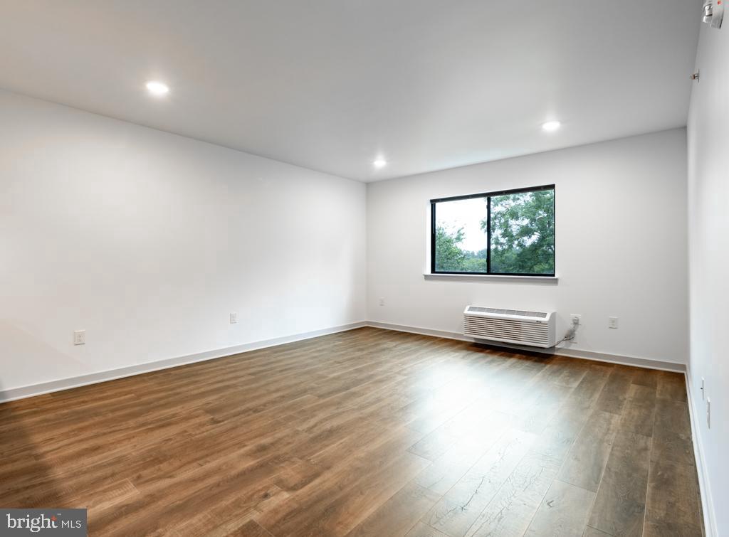 8327 Ridge Ave #306 Property Photo 2