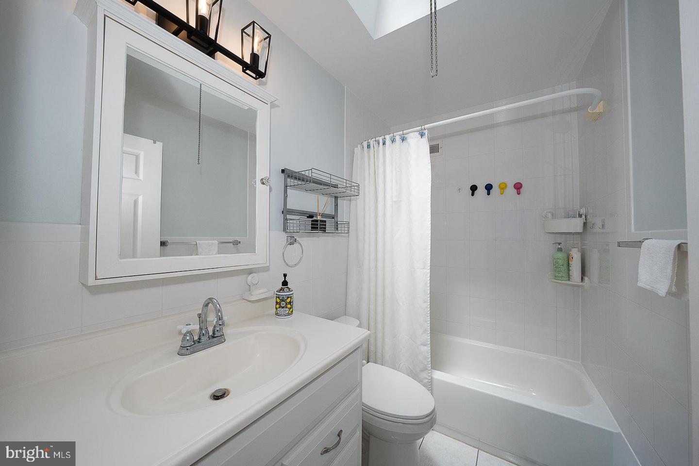 8910 Sylvia Ln Property Photo 35