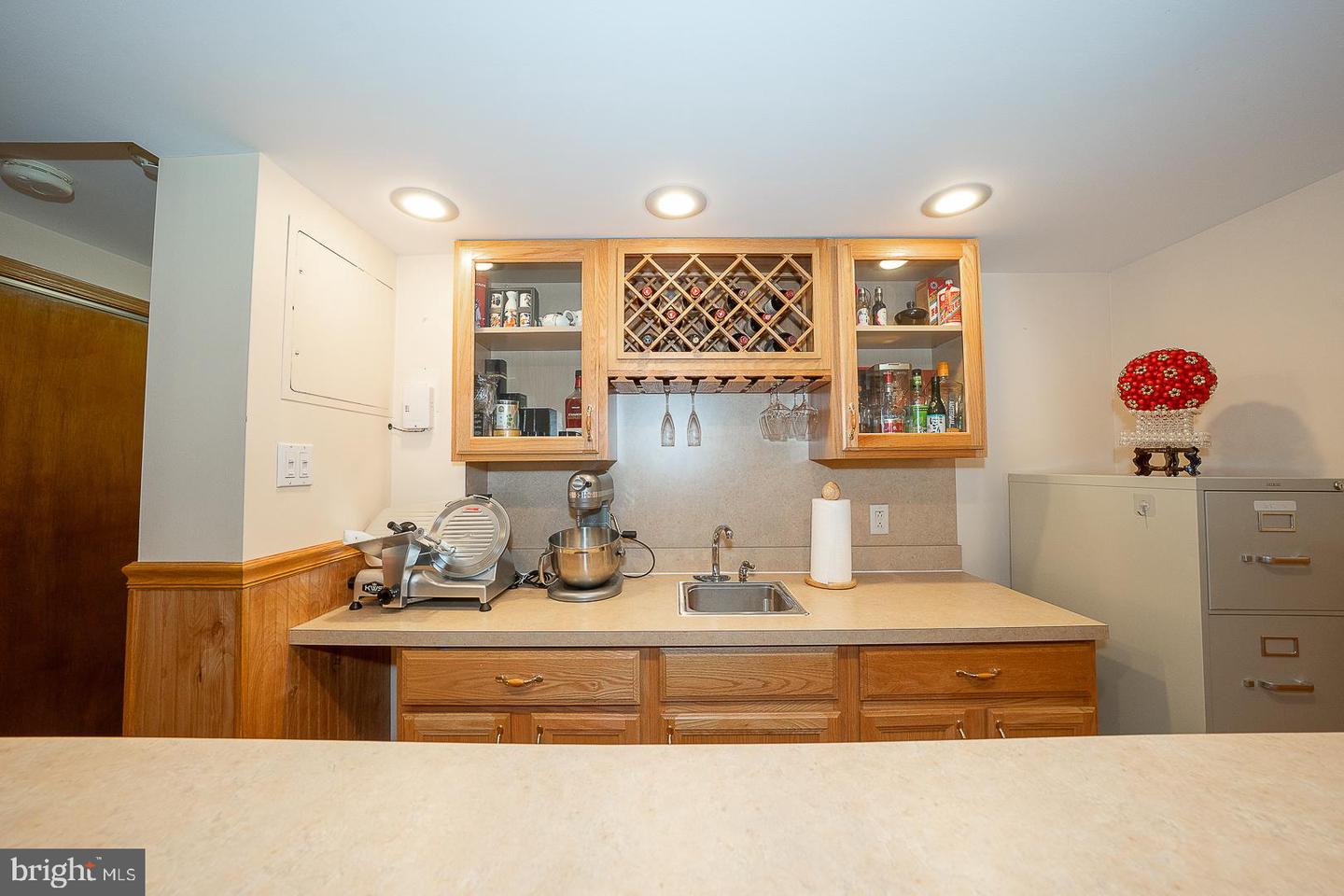 8910 Sylvia Ln Property Photo 39