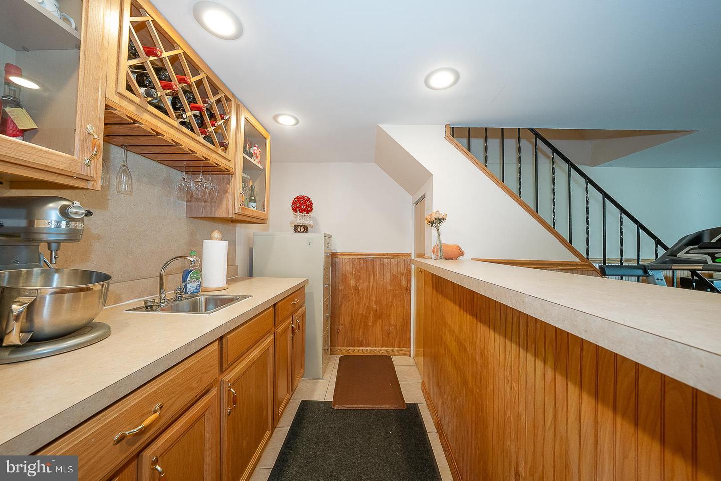 8910 Sylvia Ln Property Photo 40