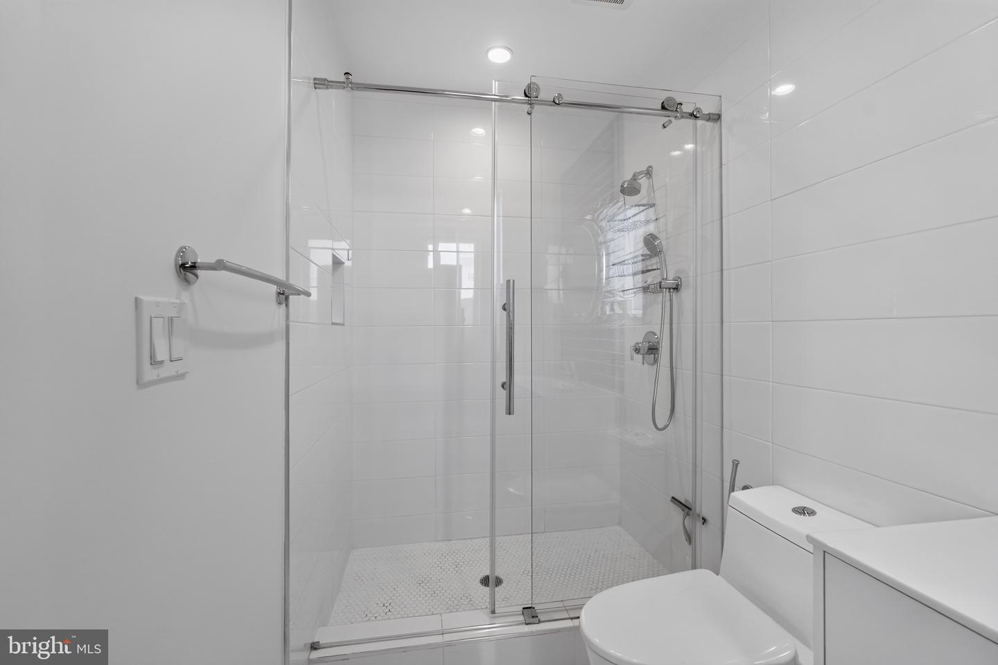 1405 Frankford Ave #409 Property Photo 17