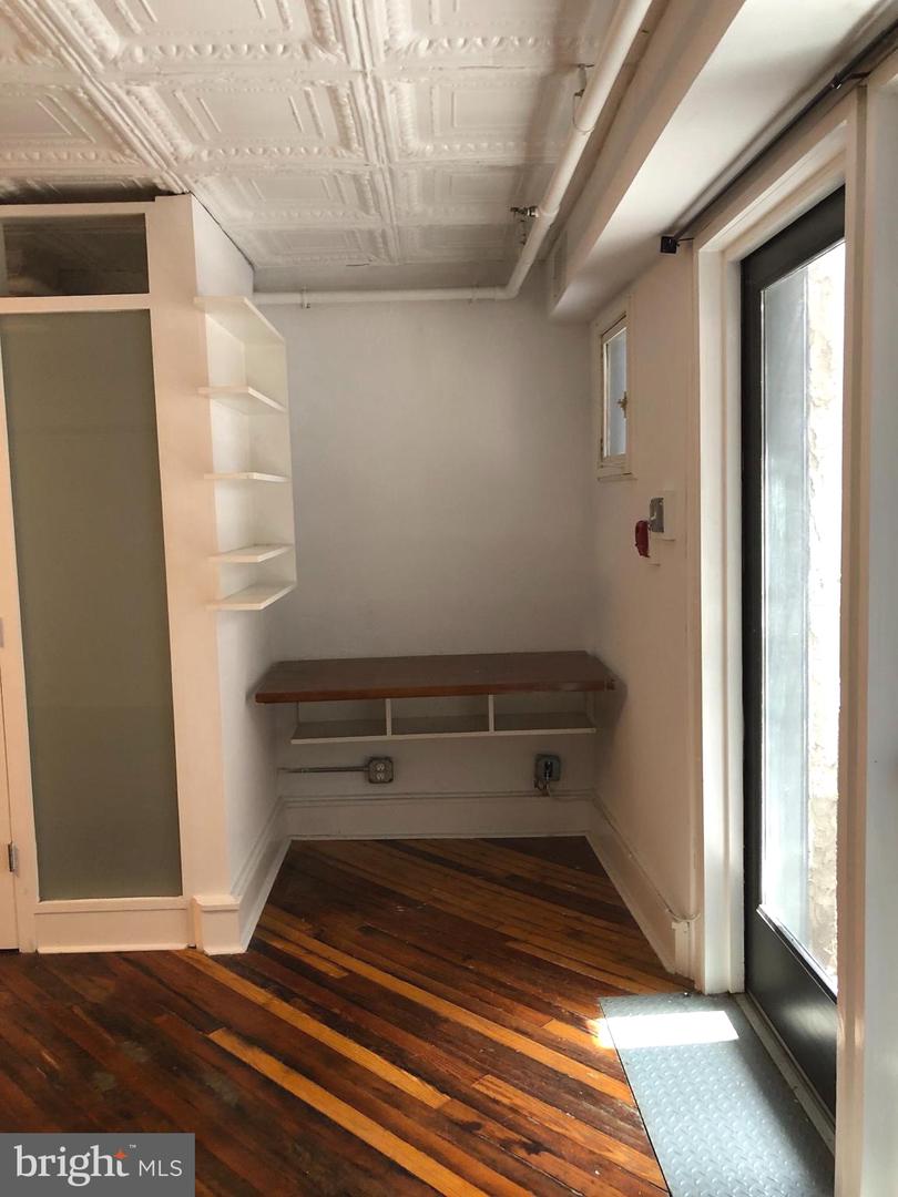 126 Market St #4 Property Photo 17