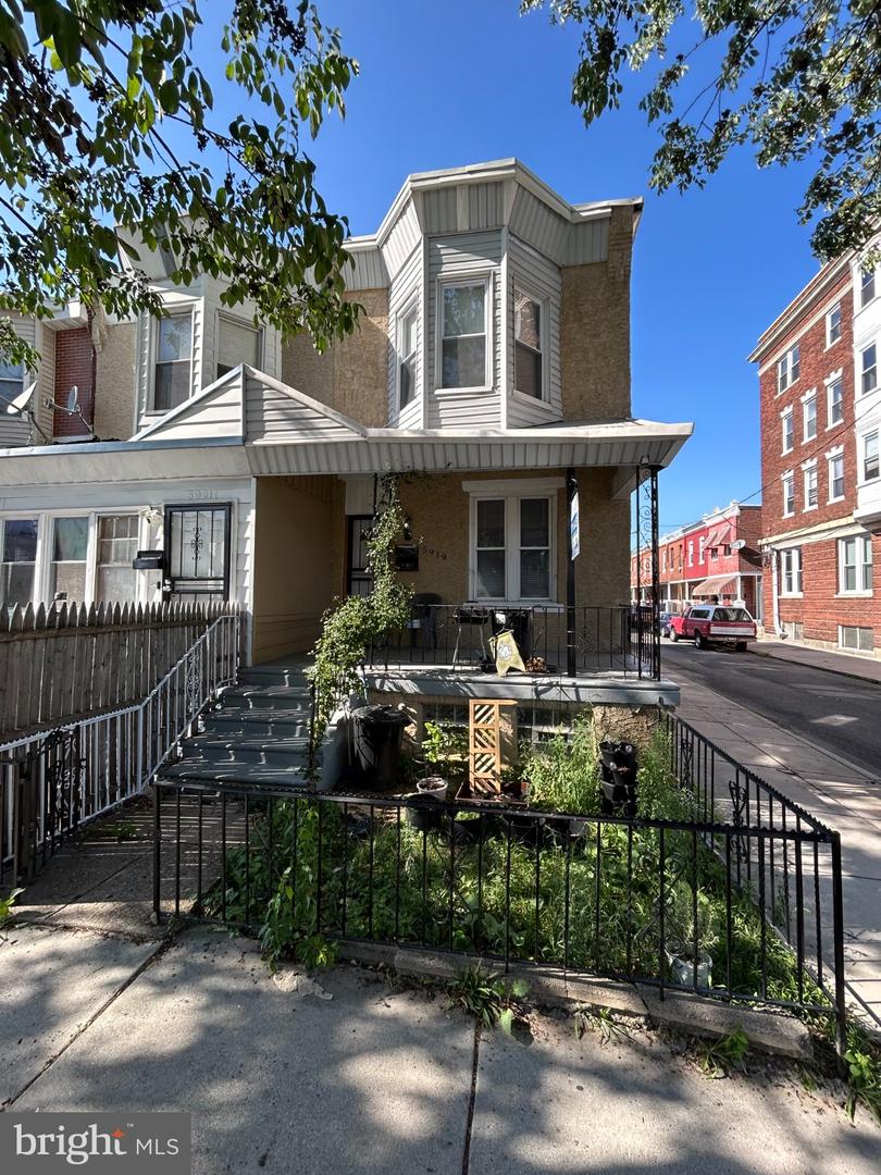 5919 Chestnut St Property Photo 1