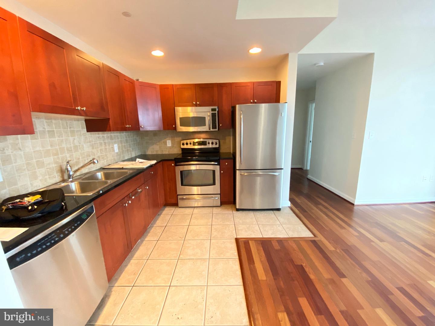 901-00 N Penn St #p304 Property Photo 12