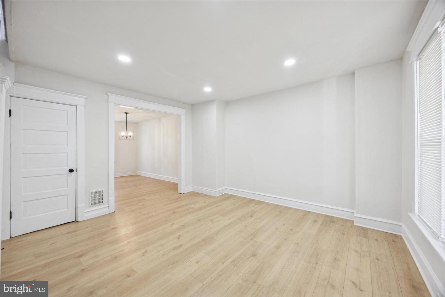 2537 S Millick St Property Photo 3