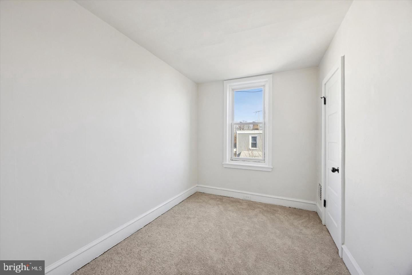 2537 S Millick St Property Photo 8