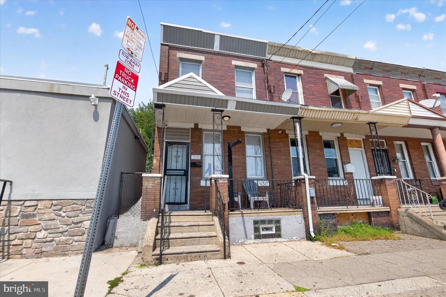 3310 Jasper St Property Photo 4