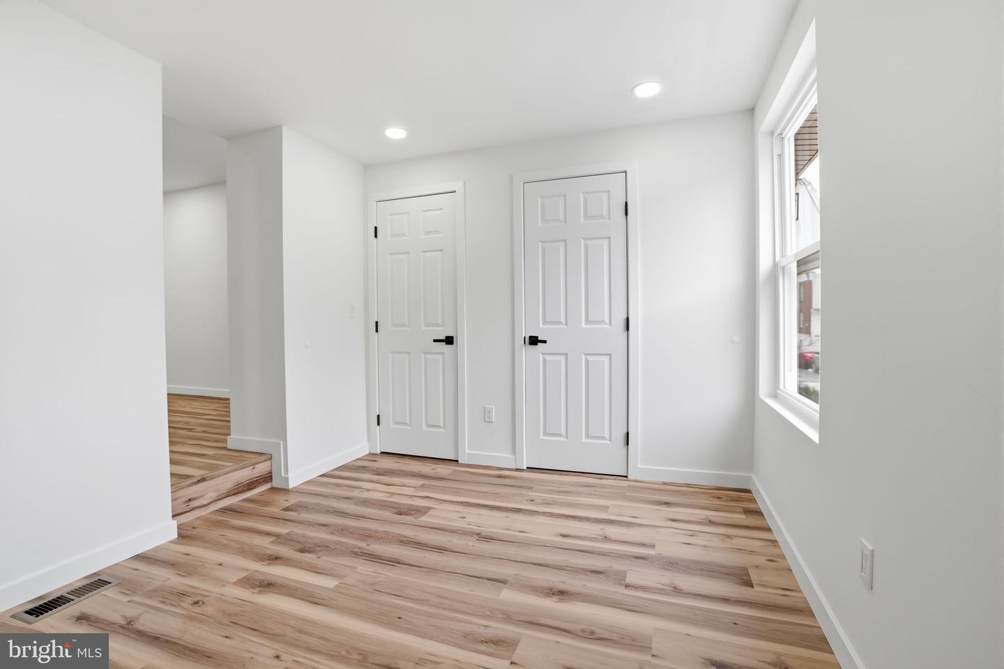 5224 Beaumont Ave Property Photo 5