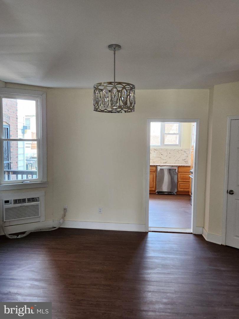 1853 Widener Pl Property Photo 7