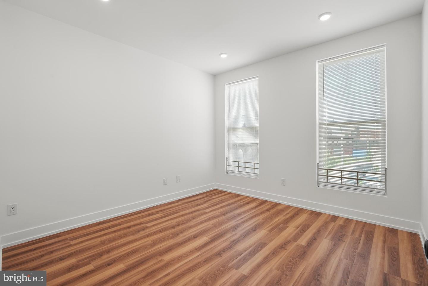 2325 Germantown Ave #2 Property Photo 6