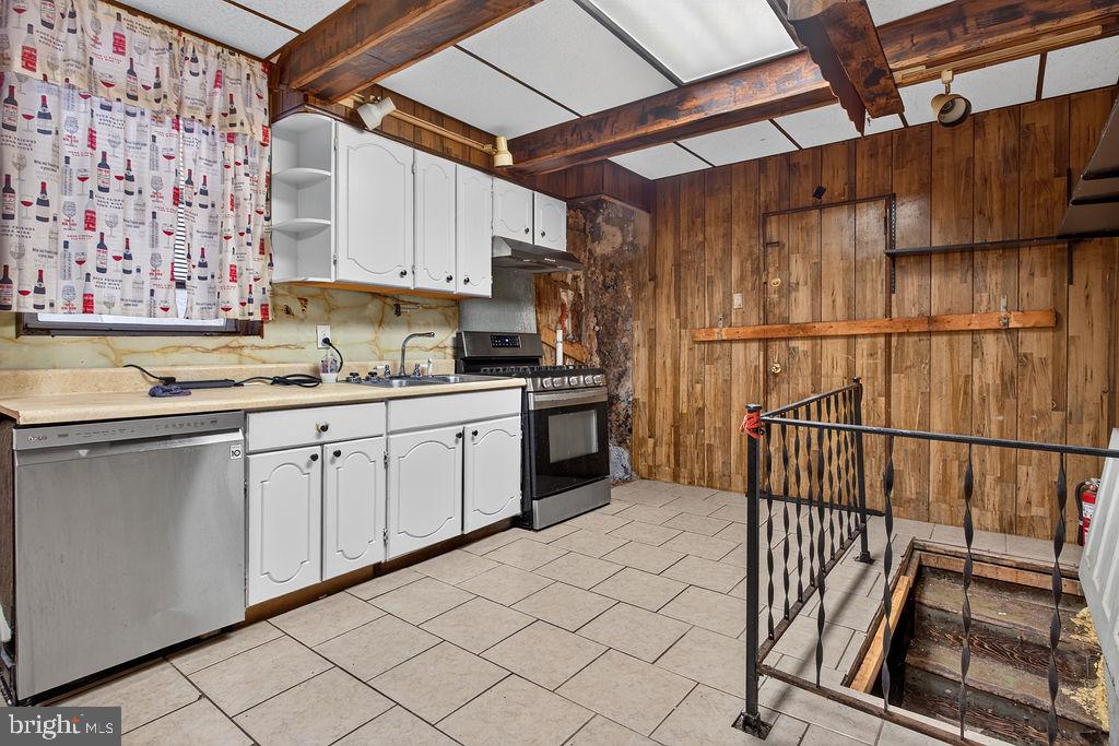 44 N Millick St Property Photo 8